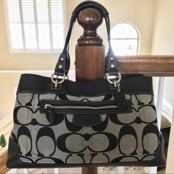 Coach Handbags - *SALE* Coach Signature Canvas Penelope Tote